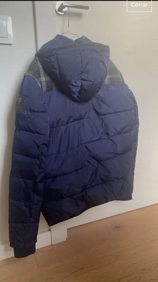 Chaqueta Desigual invierno con capucha.