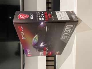 Caja Placa Base MSI X370 Gaming Pro Carbon