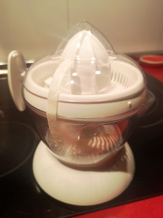 EXPRIMIDOR ELÉCTRICO NUEVO