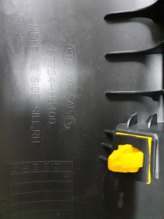 FALDON DERCH. KIA STONIC 2017 NUEVO 87754-H8400