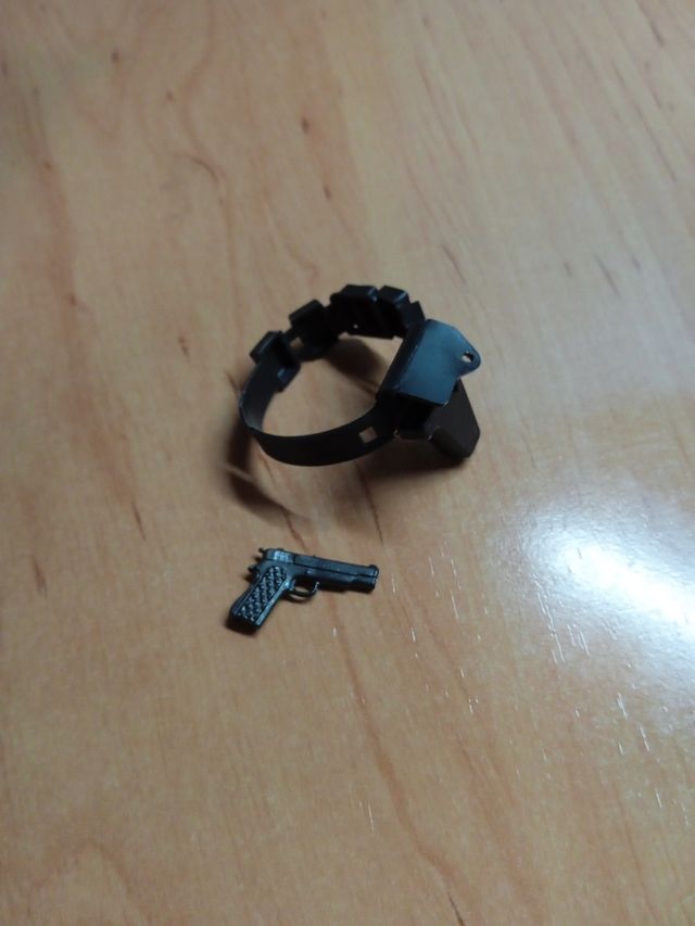 Cinturón y pistola militar Madelman