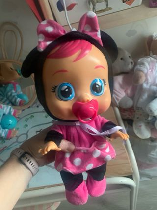 Bebe llorón Dressy Minnie