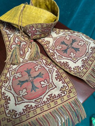 Antigua Estola Sacerdotal bordada