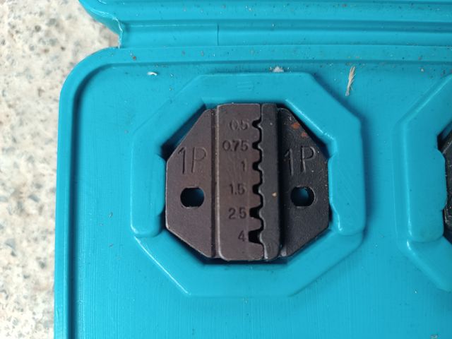 Tenazas terminales electricos Klauke + BM