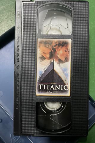 película Titanic original en VHS
