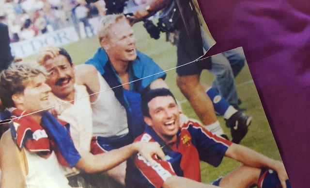 antiguo póster del fútbol club Barcelona.