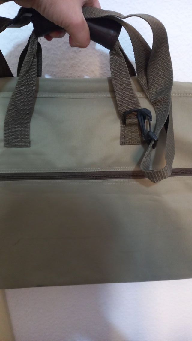 Funda para trajes o vestidos con colgador