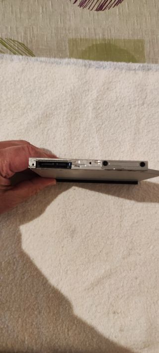 Disquetera interna UJ-870. HP Easy Note