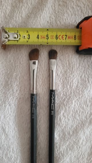 PINCEL DE OJOS 213 o 275 biselada MAC