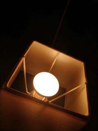 LÁMPARA DE PIE VINTAGE