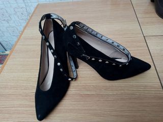 Zapatos negros de nobur o similar, numero 38 marca
