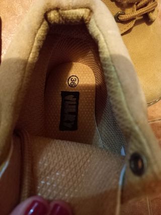 Botas cordones sin estrenar