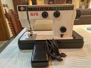 Máquina de coser alfa