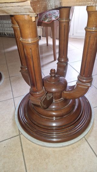 Mesa de nogal