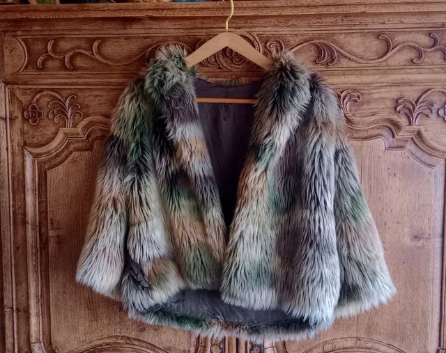 Pellccia sintetica con colori bellissimi a macchie