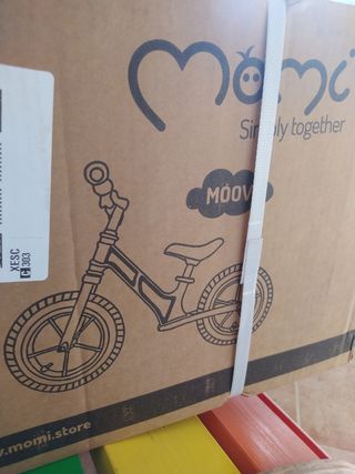 Feliz Bici de equilibrio Momi Moov