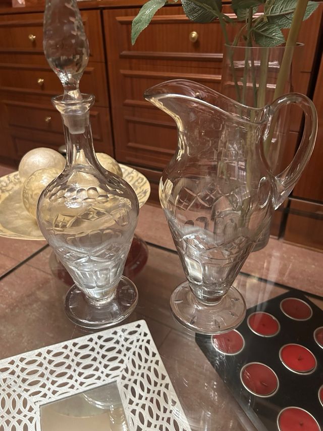 Juego de Botella  y Jarra antigua