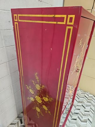 Armario vintage estilo asiático rojo