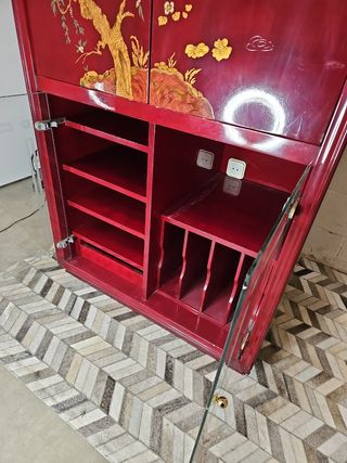 Armario vintage estilo asiático rojo