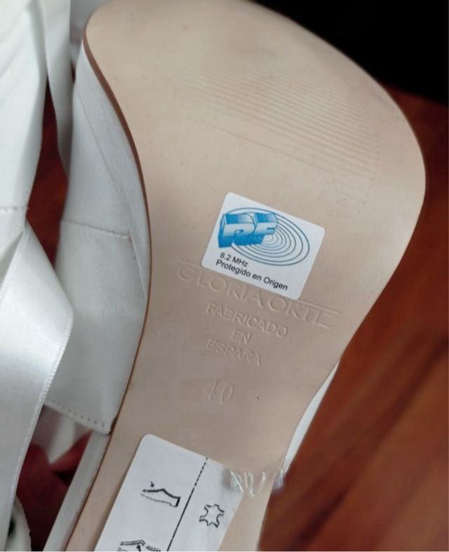 Sandalias tacon Gloria Ortiz ideal novia