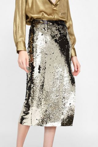 FALDA DORADA LENTEJUELAS ZARA