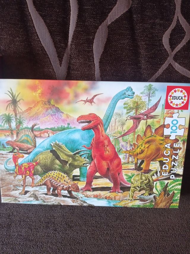 Lote puzzle Cars y dinosaurios de 100 piezas