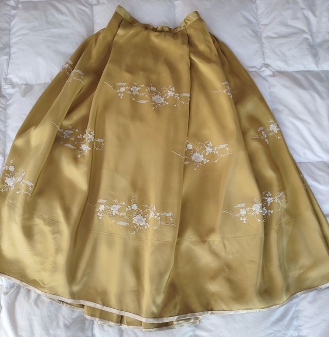 FALDA DE BATURRA ANTIGUA