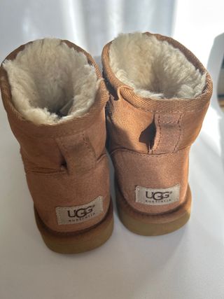 UGG classic mini 38