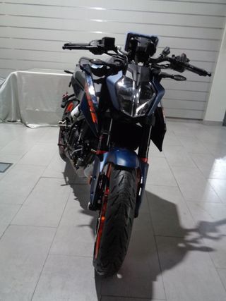 KTM DUKE 125 2025