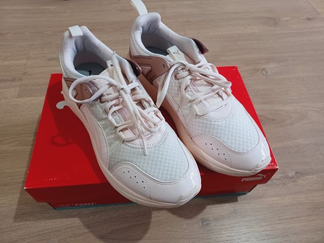 ZAPATILLAS MUJER PUMA RUN CAGE METALLIC 