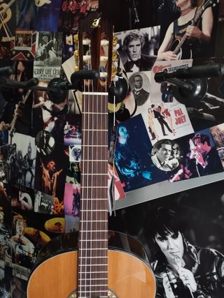 (Nueva) Guitarra Clasica Admira (A-6)