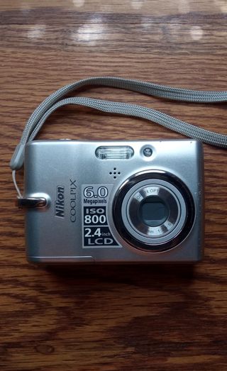 Nikon coolpix L11