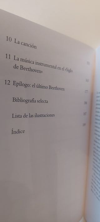 Libro música clásica - JULIAN RUSHTON