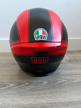 UN CASCO PROTEGE TUS IDEAS