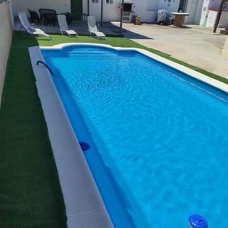 Piscina romana pro 750 x 350 poliester