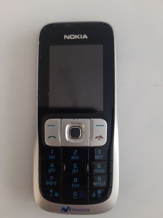 Teléfono móvil Nokia antiguo