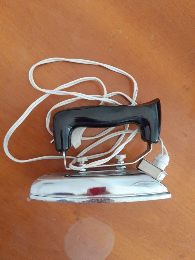 Ferro da viaggio anni '60