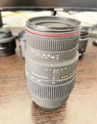 Canon 1300D