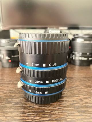 Canon 1300D