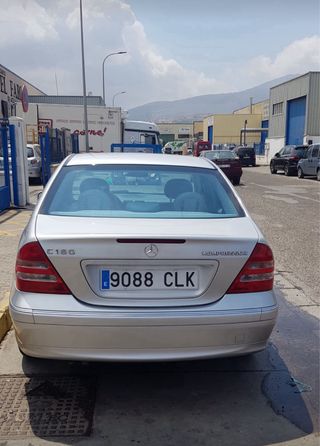 Mercedes-Benz Clase C 2003