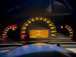 Mercedes-Benz Clase C 2003