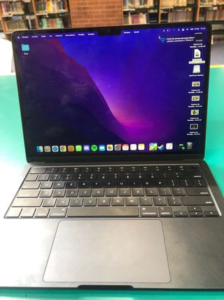 MacBook Air 13.3" (2022) M2
