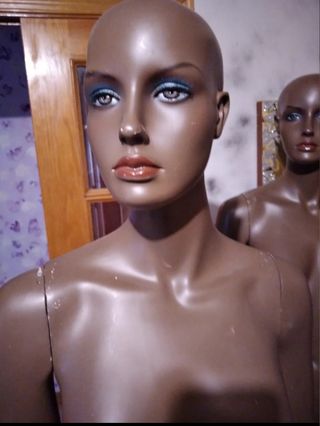 Maniqui realista mujer