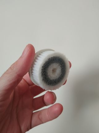 Cepillo facial eléctrico