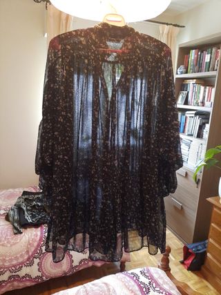 Vestido, mono en gasa negro con fl