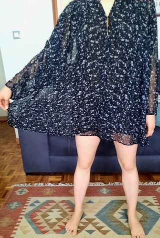 Vestido, mono en gasa negro con fl