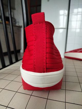 Zapatillas rojas