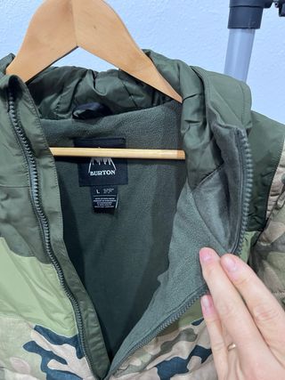 Abrigo Marca Burton Talla L niño