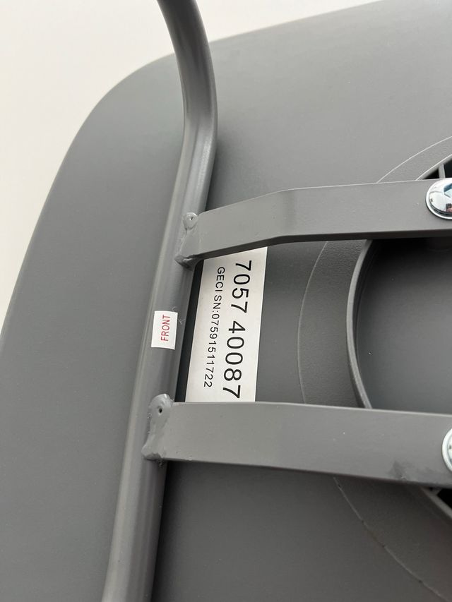 2 TABURETES ALTOS DE COCINA