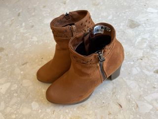 Botines marrones talla 36